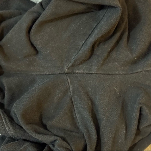 TNA Black Flare Pants

#1238 - Picture 8 of 11